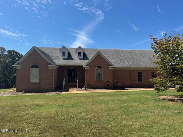 13.5 Acres of Land with Home for Sale in Lamar, Mississippi