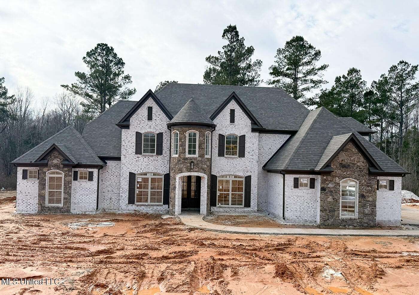 1.66 Acres of Residential Land with Home for Sale in Holly Springs, Mississippi