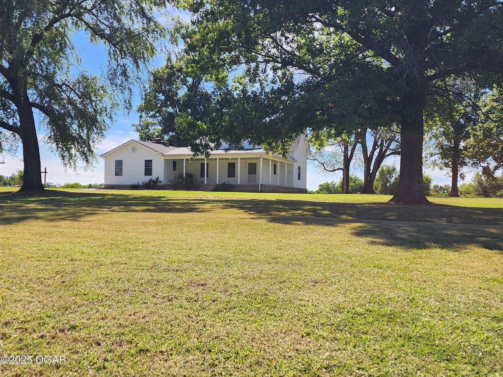 3 Acres of Residential Land with Home for Sale in Lamar, Missouri