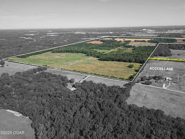366 Acres of Land for Sale in Carthage, Missouri