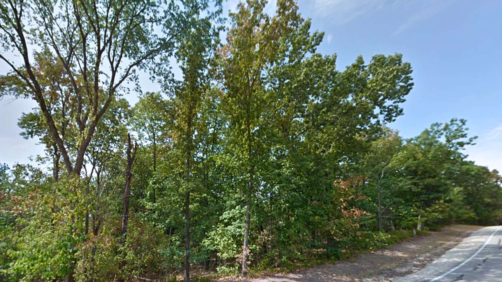 0.24 Acres of Residential Land for Sale in Village of Four Seasons, Missouri