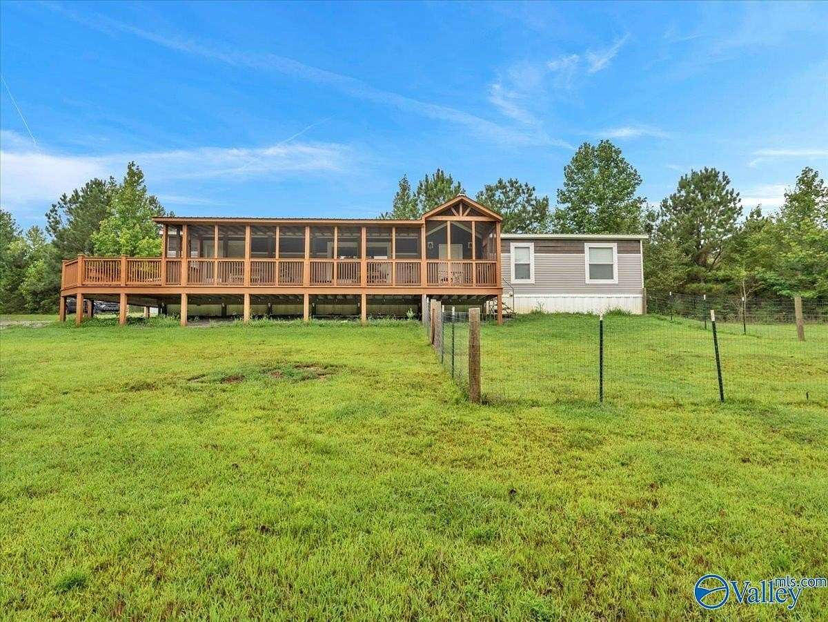 4 Acres of Residential Land with Home for Sale in Pisgah, Alabama