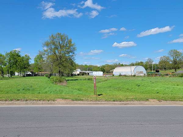 4.8 Acres of Commercial Land for Sale in Shelbyville, Tennessee
