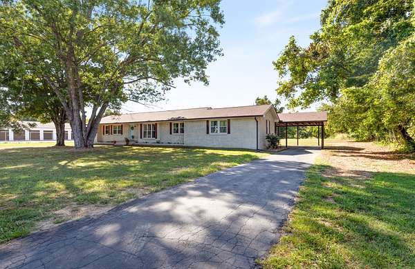 2.77 Acres of Residential Land with Home for Sale in Waverly, Tennessee