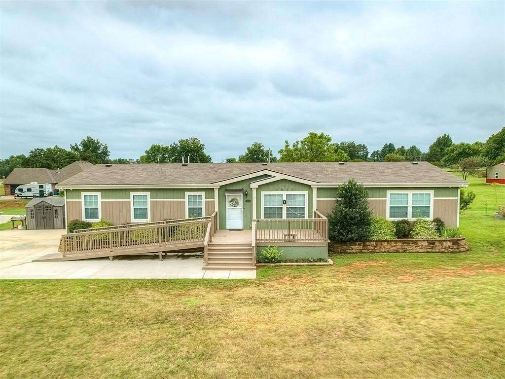 1.59 Acres of Residential Land with Home for Sale in Noble, Oklahoma