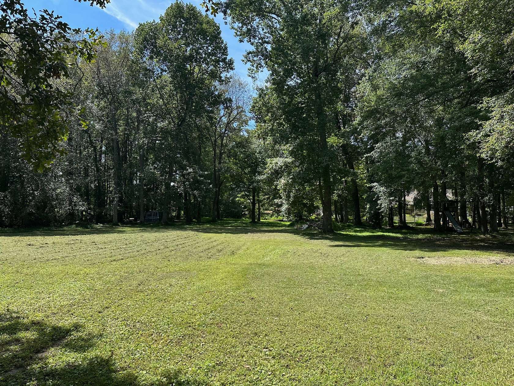 1.5 Acres of Improved Commercial Land for Sale in Fayetteville, Tennessee