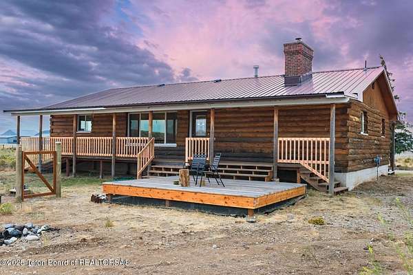 1.57 Acres of Residential Land with Home for Sale in Pinedale, Wyoming