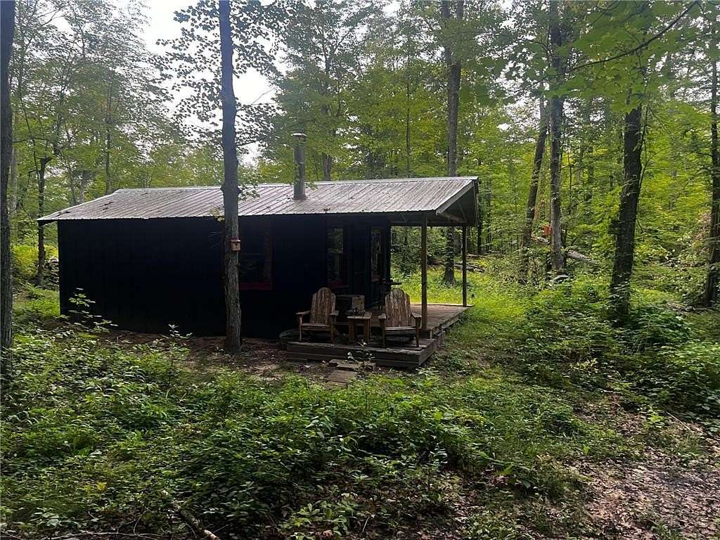 0.55 Acres of Residential Land with Home for Sale in Shamrock Township, Minnesota