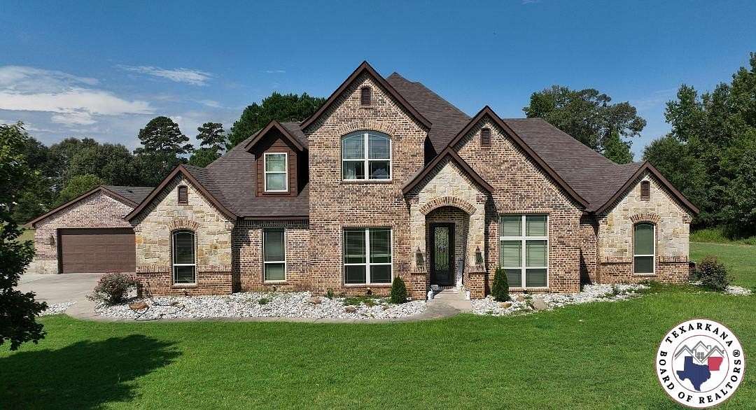 5 Acres of Land with Home for Sale in Texarkana, Texas