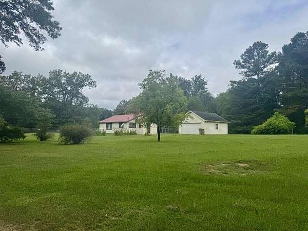 69 Acres of Land with Home for Sale in Nettleton, Mississippi