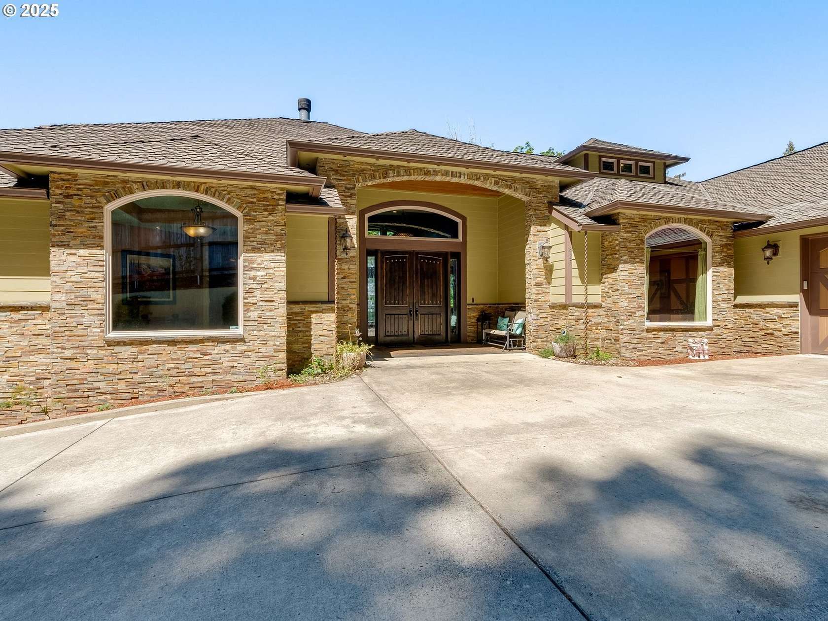 9.58 Acres of Residential Land with Home for Sale in Kalama, Washington