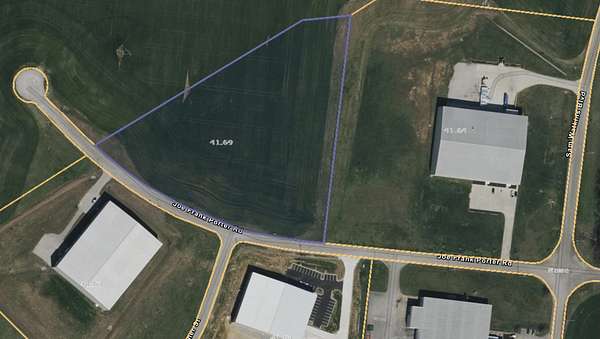 6.85 Acres of Commercial Land for Sale in Mount Pleasant, Tennessee