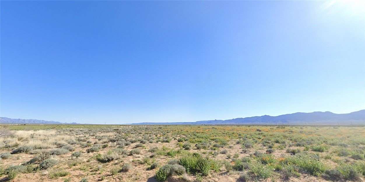 2.5 Acres of Residential Land for Sale in Golden Valley, Arizona