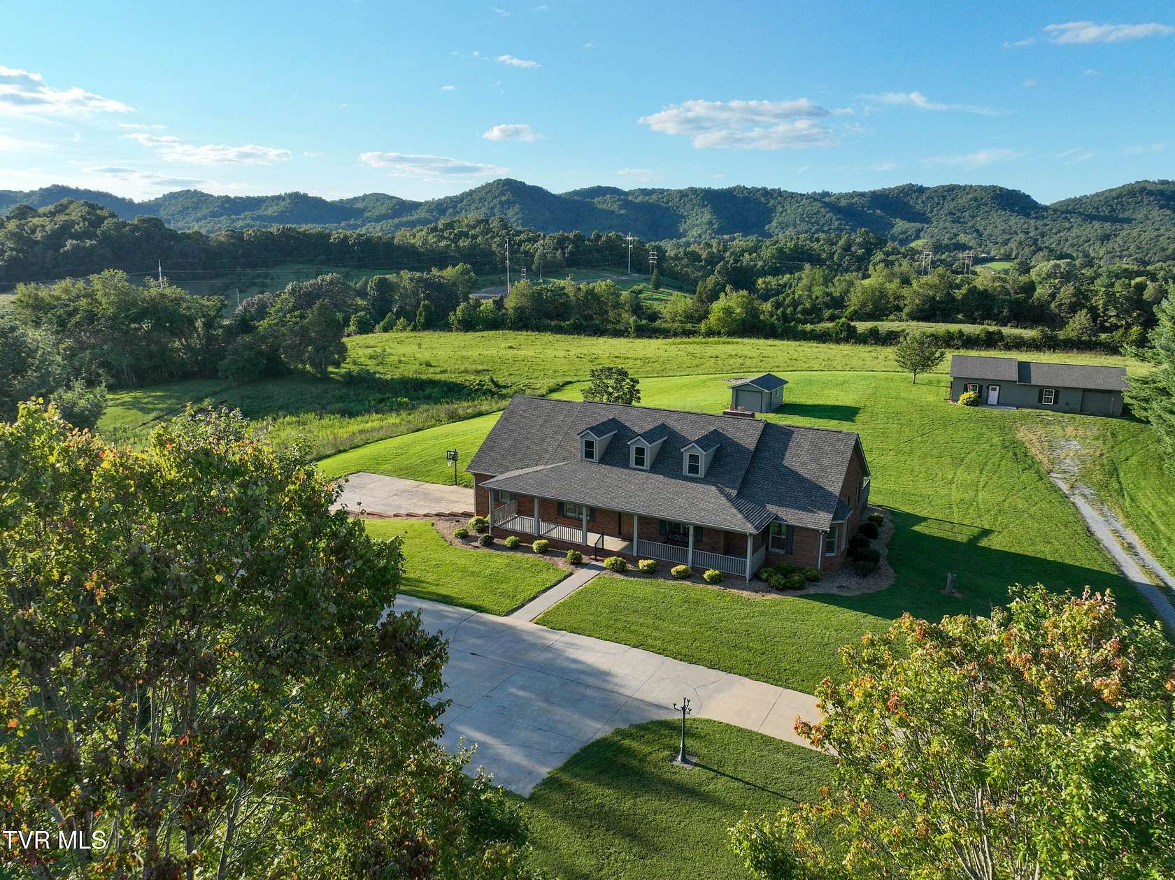 3.55 Acres of Residential Land with Home for Sale in Bluff City, Tennessee