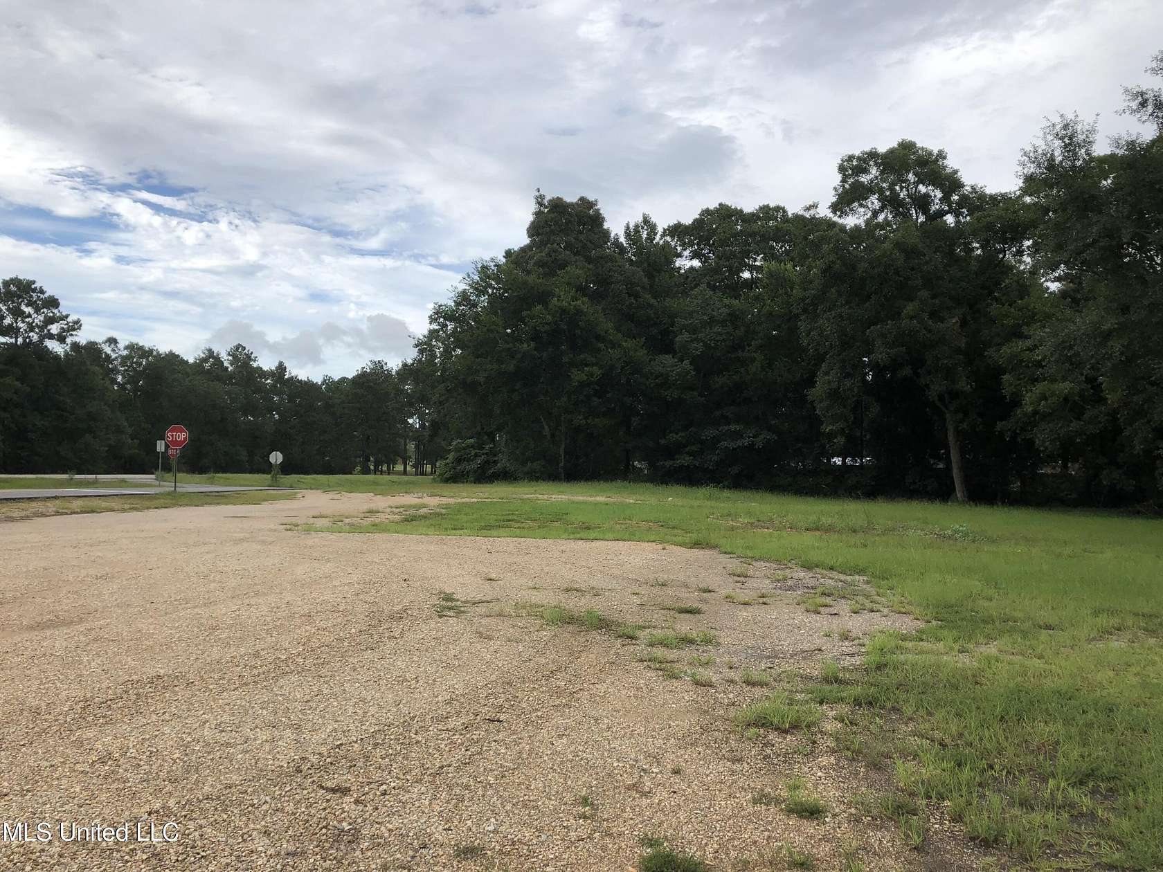 1 Acre of Commercial Land for Sale in Poplarville, Mississippi