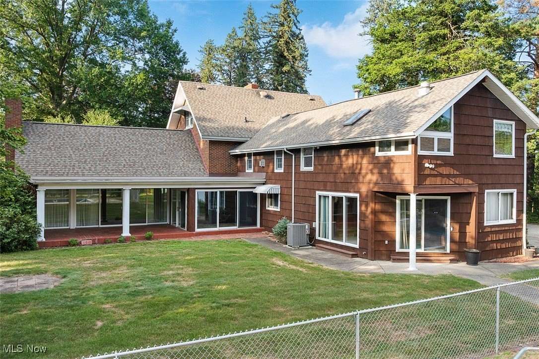 7 Acres of Residential Land with Home for Auction in North Canton, Ohio