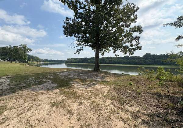 18 Acres of Recreational & Residential Land for Sale in West Monroe, Louisiana