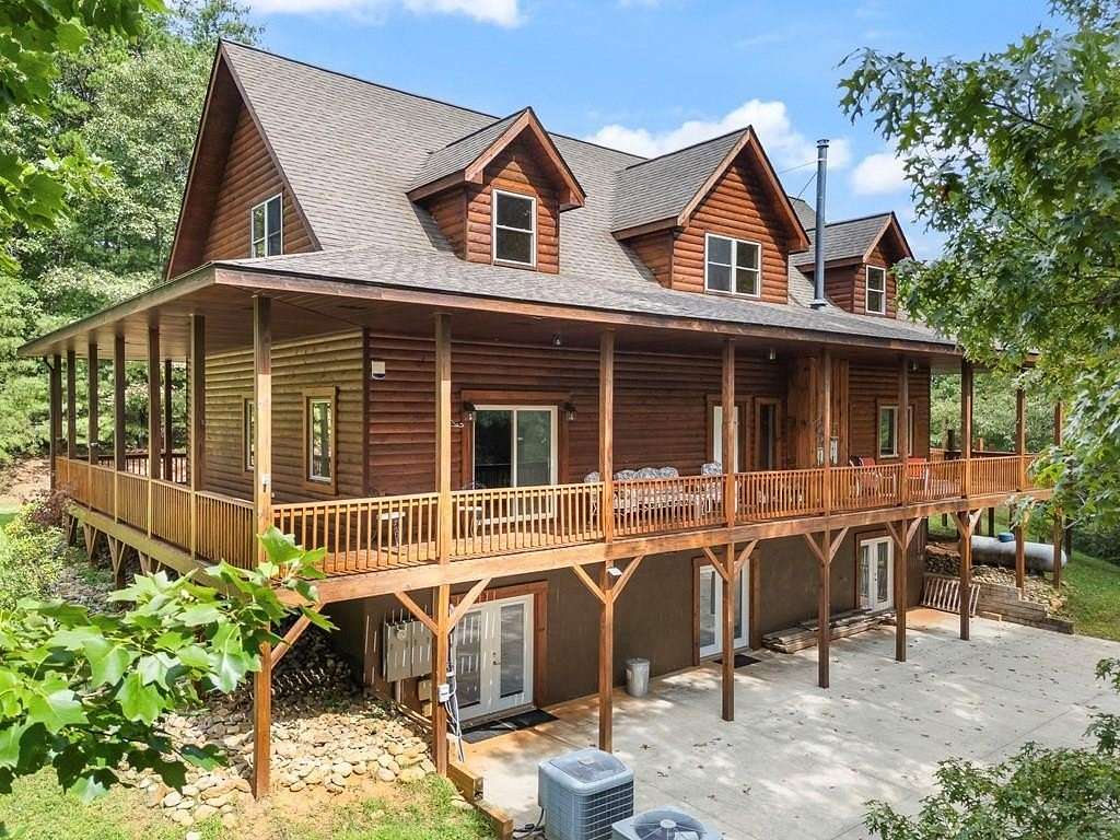 6.84 Acres of Residential Land with Home for Sale in Murphy, North Carolina