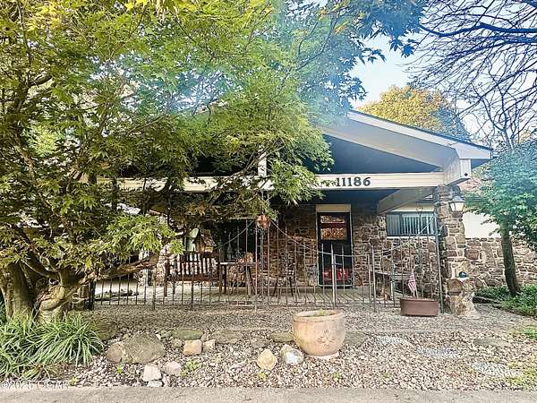 2 Acres of Residential Land with Home for Sale in Neosho, Missouri