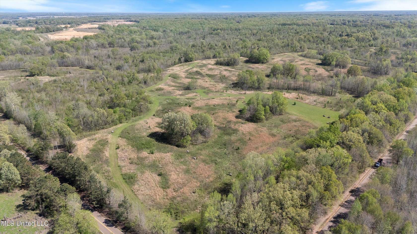 462 Acres of Recreational Land for Sale in Senatobia, Mississippi