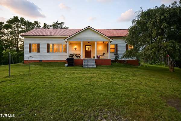 2.6 Acres of Residential Land with Home for Sale in Coeburn, Virginia