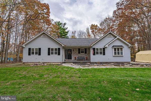 1.7 Acres of Residential Land with Home for Sale in Weatherly, Pennsylvania