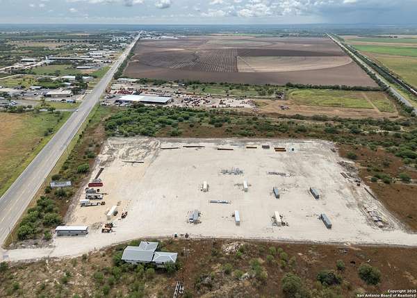 32.9 Acres of Commercial Land for Sale in Uvalde, Texas