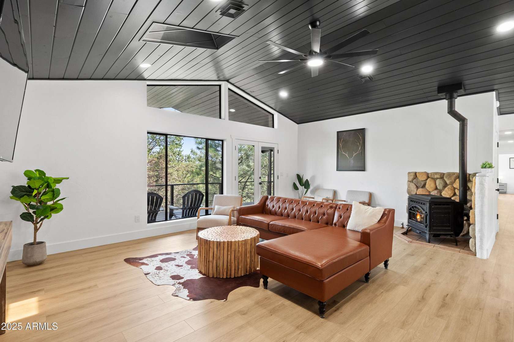 2.57 Acres of Residential Land with Home for Sale in Show Low, Arizona