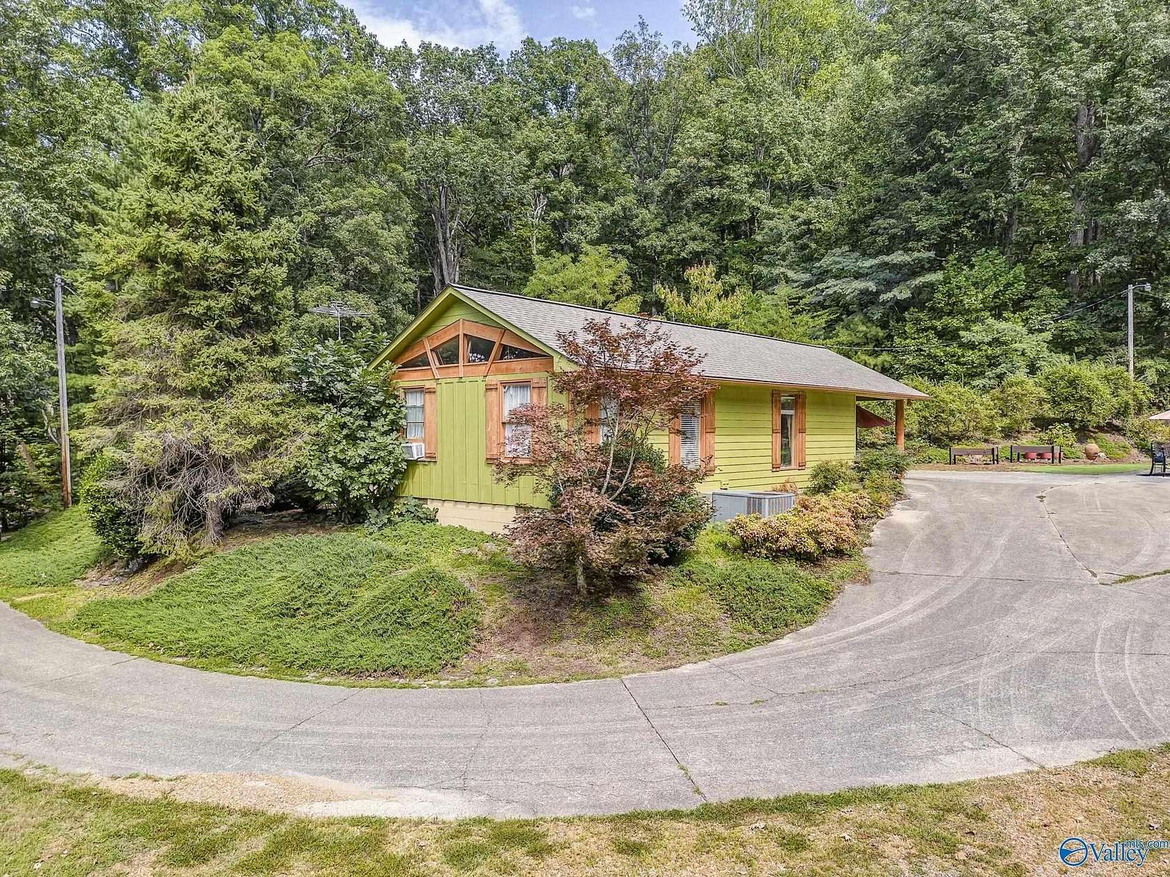 18.3 Acres of Land with Home for Sale in Valley Head, Alabama