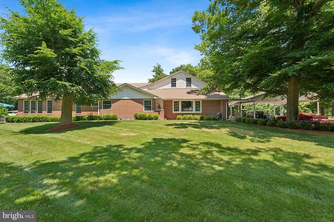 3.9 Acres of Residential Land with Home for Sale in Accokeek, Maryland