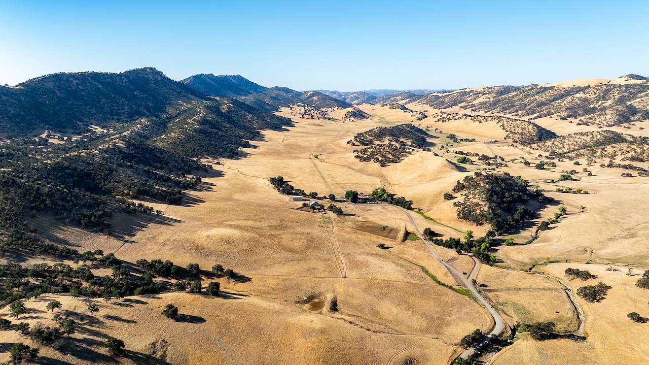 618 Acres of Land with Home for Sale in Sites, California