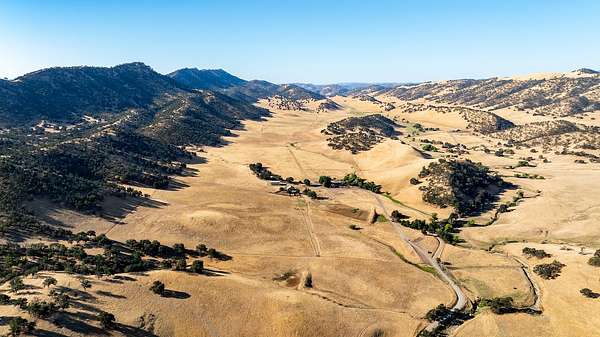 618 Acres of Land with Home for Sale in Sites, California