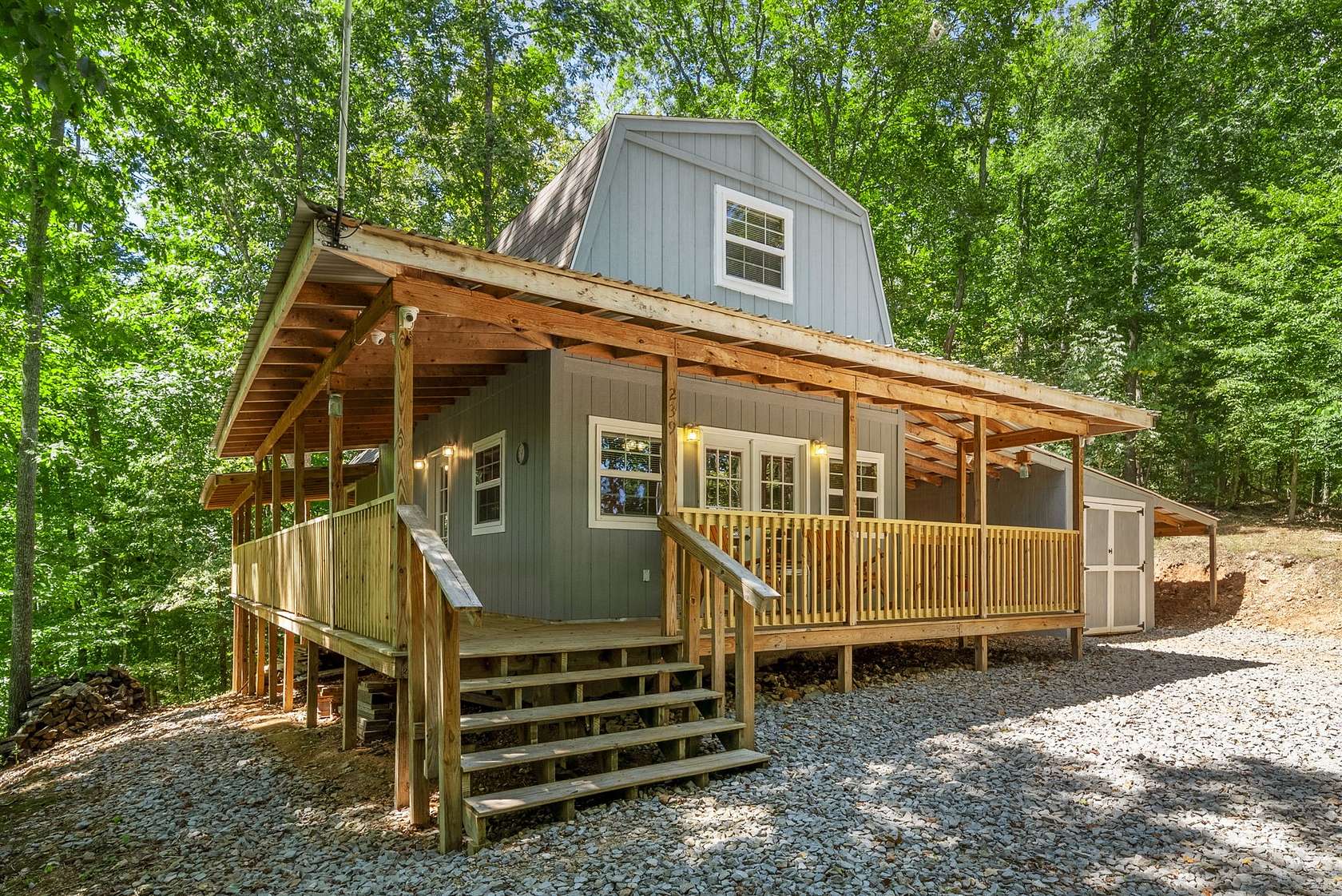 2.18 Acres of Residential Land with Home for Sale in Cumberland City, Tennessee