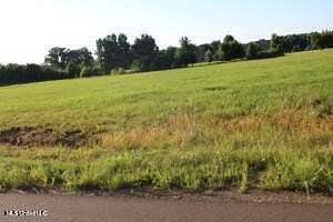 2 Acres of Residential Land for Sale in Holly Springs, Mississippi