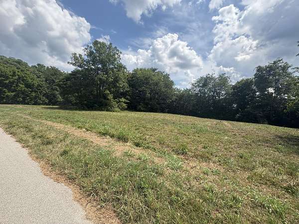0.5 Acres of Land for Sale in Somerset, Kentucky