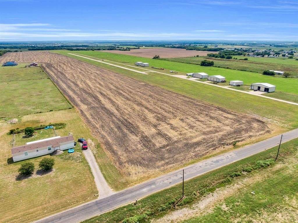 20 Acres of Agricultural & Residential Land for Sale in Venus, Texas