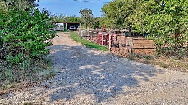 20 Acres of Agricultural Land for Sale in Bowie, Texas