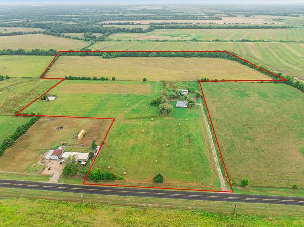 30 Acres of Land with Home for Sale in Deport, Texas