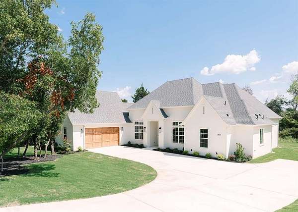 2 Acres of Residential Land with Home for Sale in Weatherford, Texas