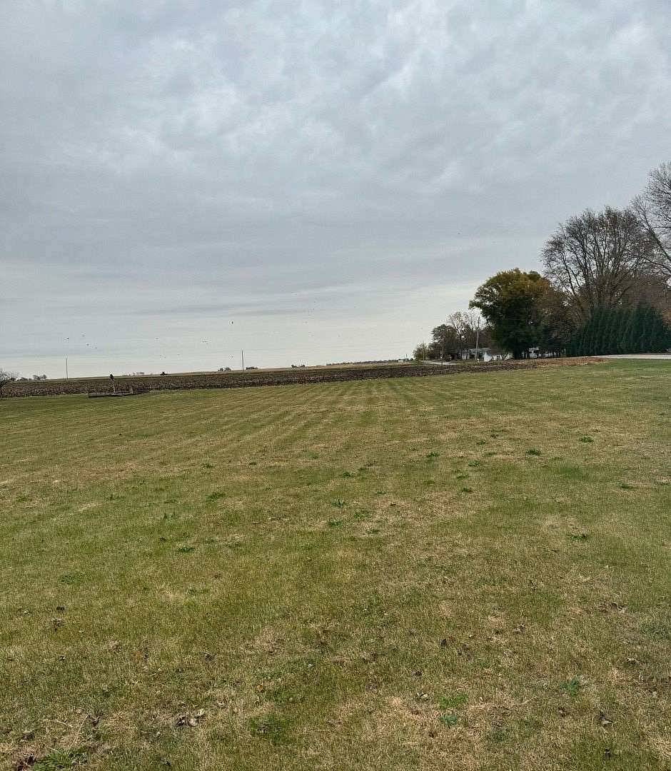0.46 Acres of Residential Land for Sale in Broadlands, Illinois