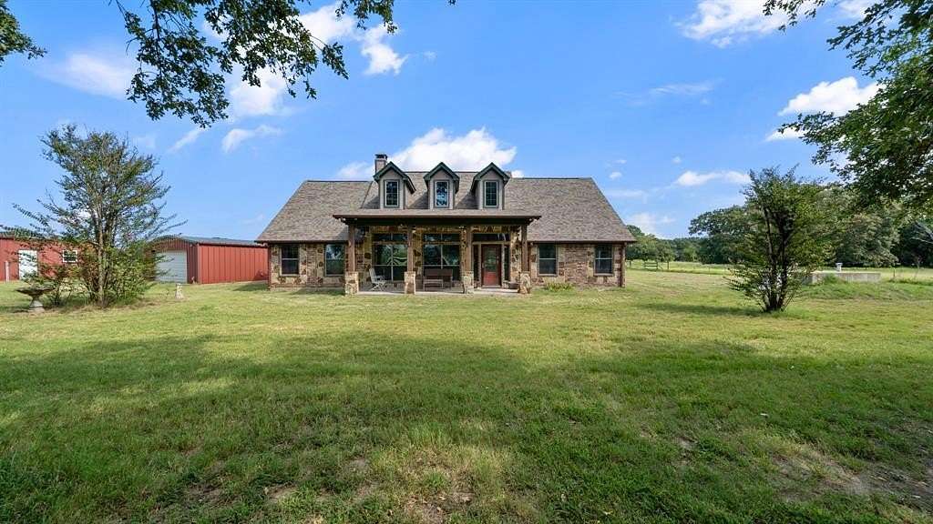 15.6 Acres of Land with Home for Sale in Kaufman, Texas