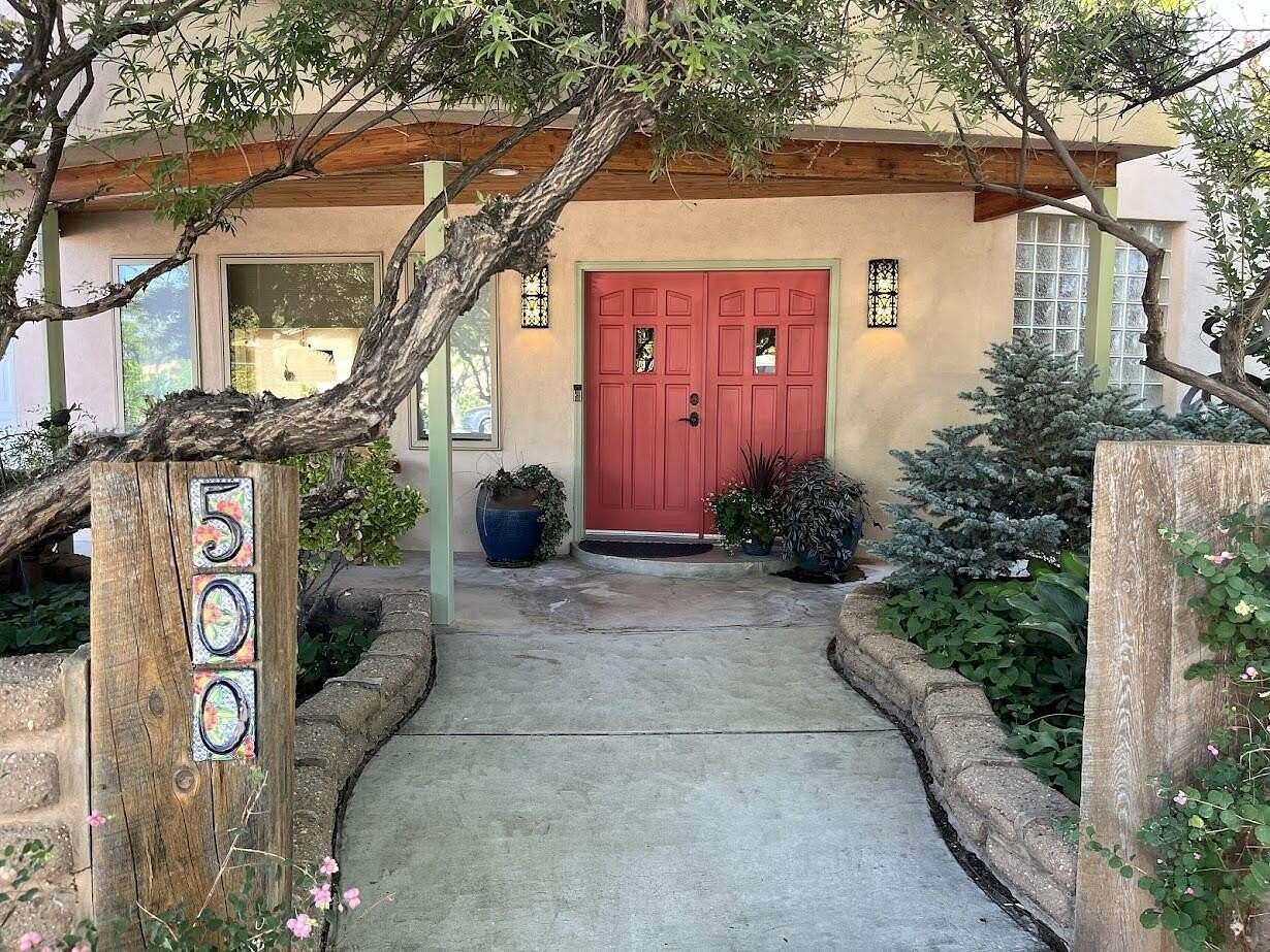 1.72 Acres of Residential Land with Home for Sale in Los Lunas, New Mexico