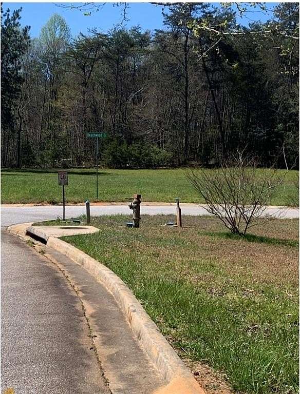 1.28 Acres of Residential Land for Sale in Cornelia, Georgia