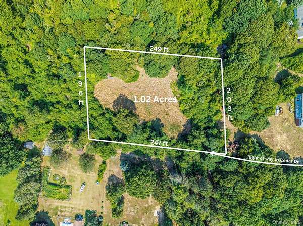 1 Acre of Residential Land for Sale in East Marion, New York