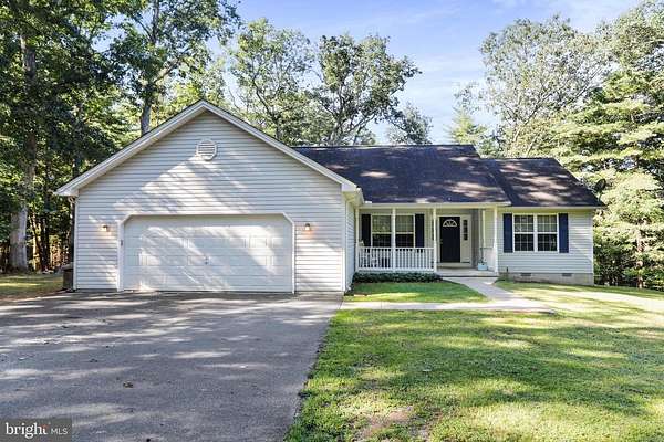 5.36 Acres of Residential Land with Home for Sale in Berkeley Springs, West Virginia