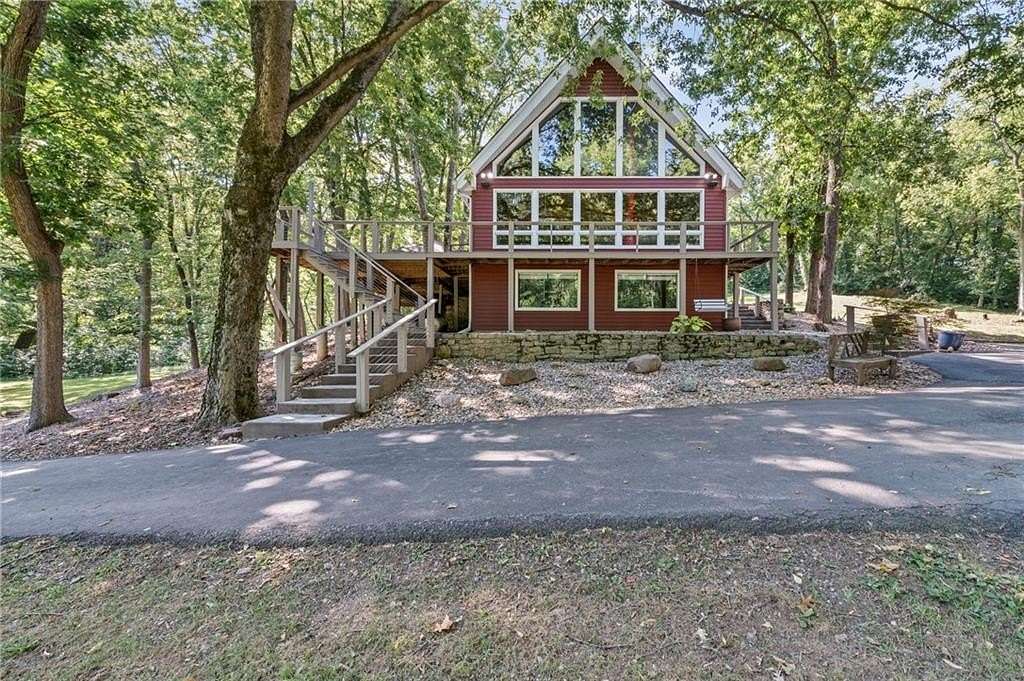 6.86 Acres of Residential Land with Home for Sale in Parkville, Missouri