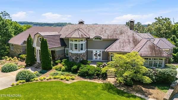 5.54 Acres of Land with Home for Sale in Knoxville, Tennessee