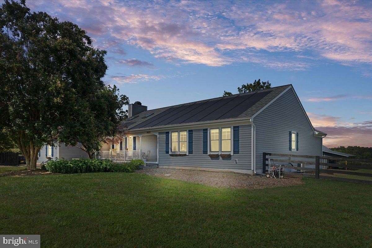 2 Acres of Residential Land with Home for Sale in Marshall, Virginia