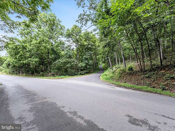 129 Acres of Agricultural Land for Sale in Hedgesville, West Virginia