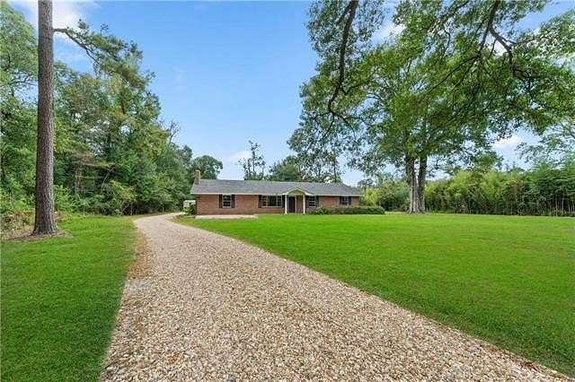 2.4 Acres of Residential Land with Home for Sale in Hammond, Louisiana